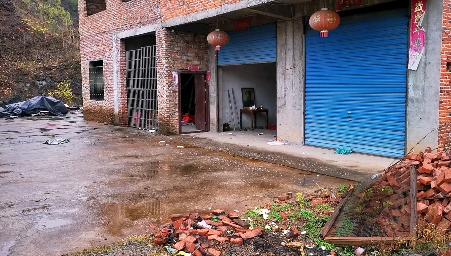 小伙老婆家拆迁了,可是小伙却高兴不起来!